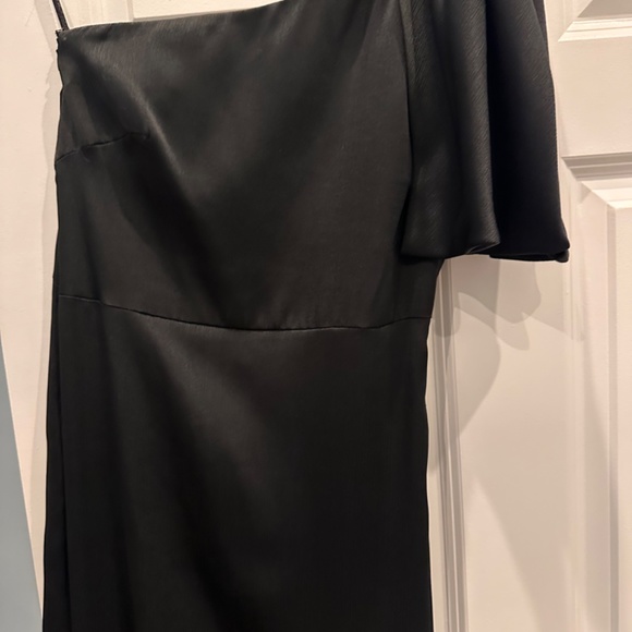 Sachin & Babi One-Shoulder A-line gown - Picture 2 of 3